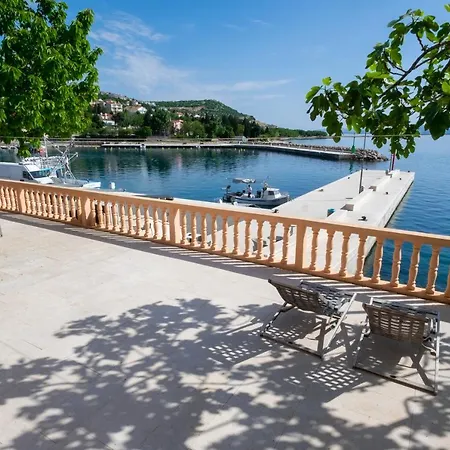 Suzana Apartamento Klenovica